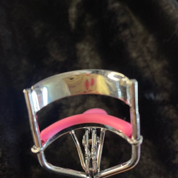 foundation and highlighter bundle - Picture 4 of 4